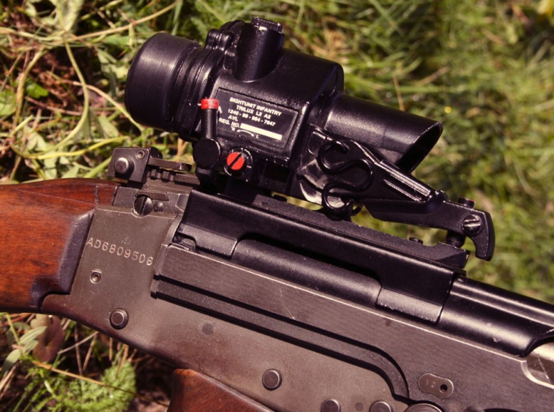 L1A1_02.JPG